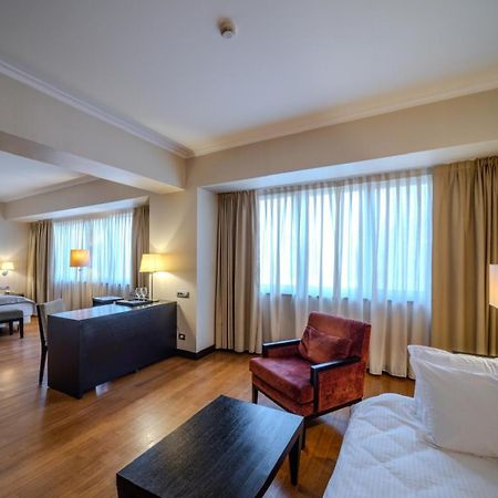 Hotel Rivo Timisoara Exterior foto